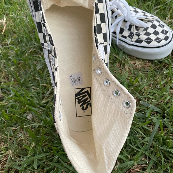 New Checker Sk8-Hi Vans Checker Print size 7.5 NEW - Picture 3 of 5